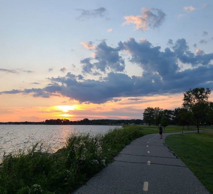 Lake St. Clair Metropark (Metro Beach, Metropolitan Beach) - From Web Listing (newer photo)